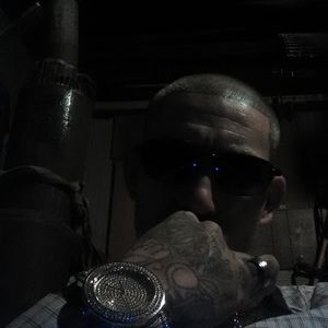 Meet your Posher, Dustin